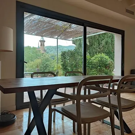 Designer With Pool Near And Village Alella